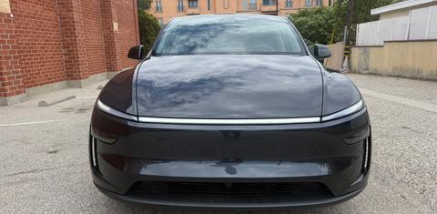 Tesla Model Y 2026