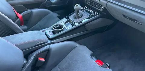 Porsche 911 2025
