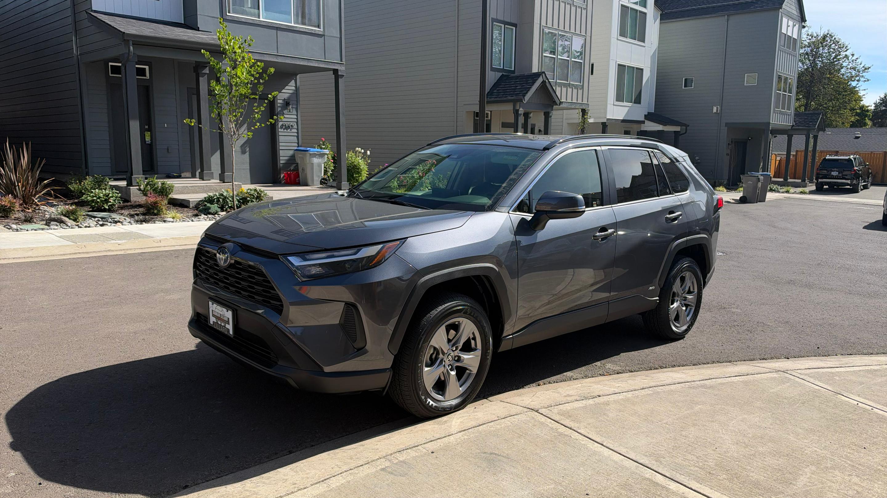 Toyota RAV4 Hybrid 2024 in Portland, OR