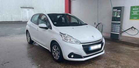 Peugeot 208 2014