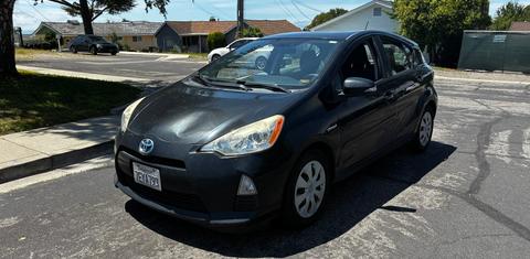 Toyota Prius c 2014