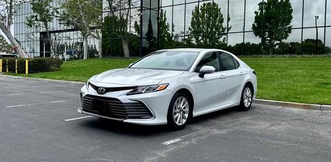 Toyota Camry 2019