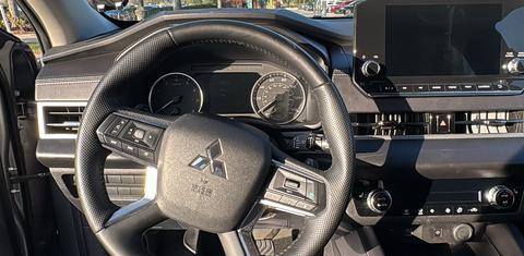 Mitsubishi Outlander 2024