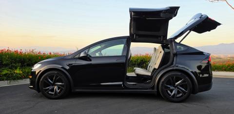 Tesla Model X 2026