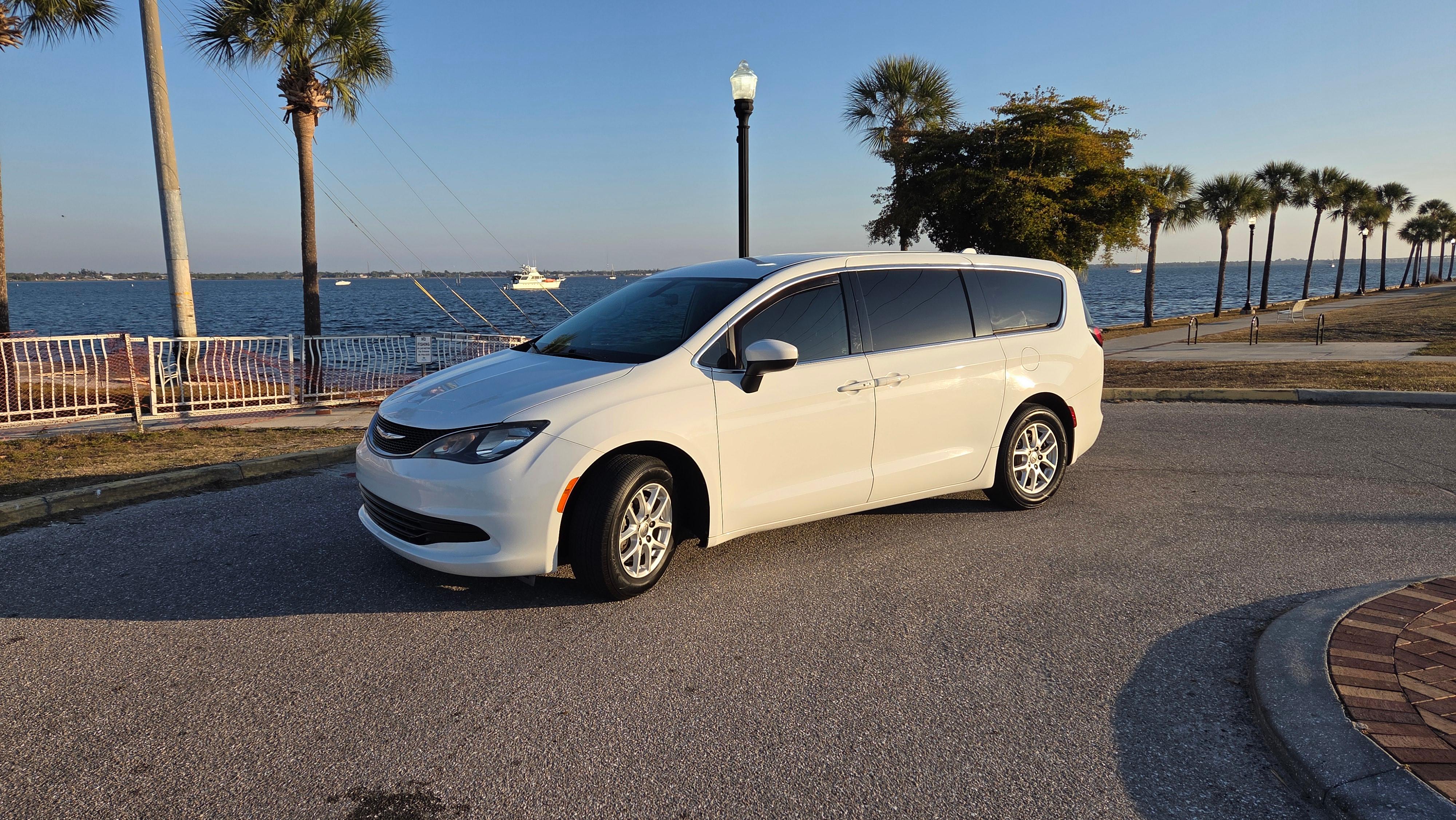 Chrysler Pacifica 2019 in Port Charlotte, FL