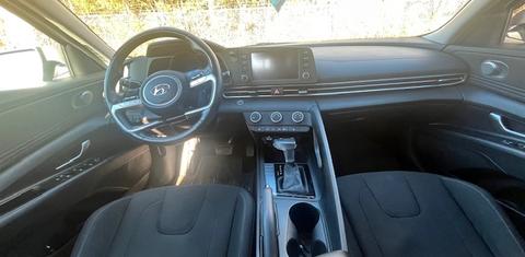 Hyundai Elantra 2021