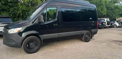 Mercedes-Benz Sprinter 2025