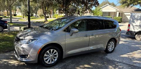 Chrysler Pacifica 2019