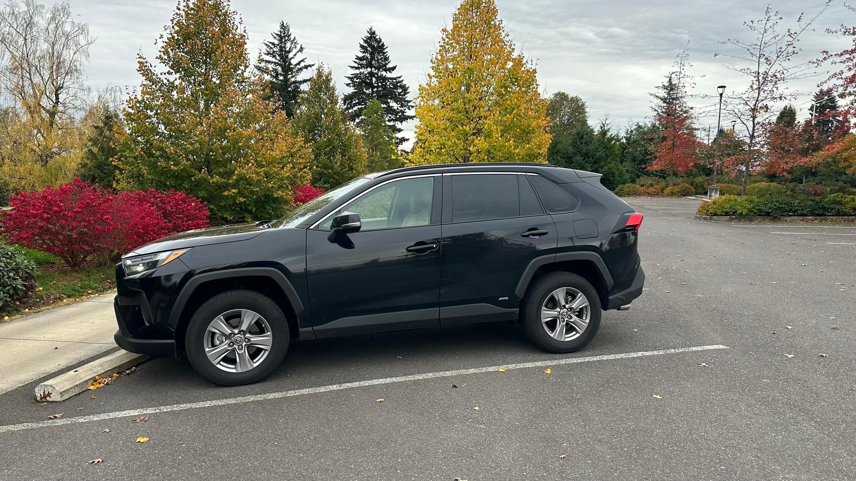 Toyota RAV4 Hybrid 2024 in Portland, OR