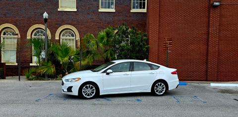 Ford Fusion Hybrid 2020