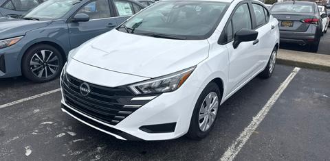 Nissan Versa 2025