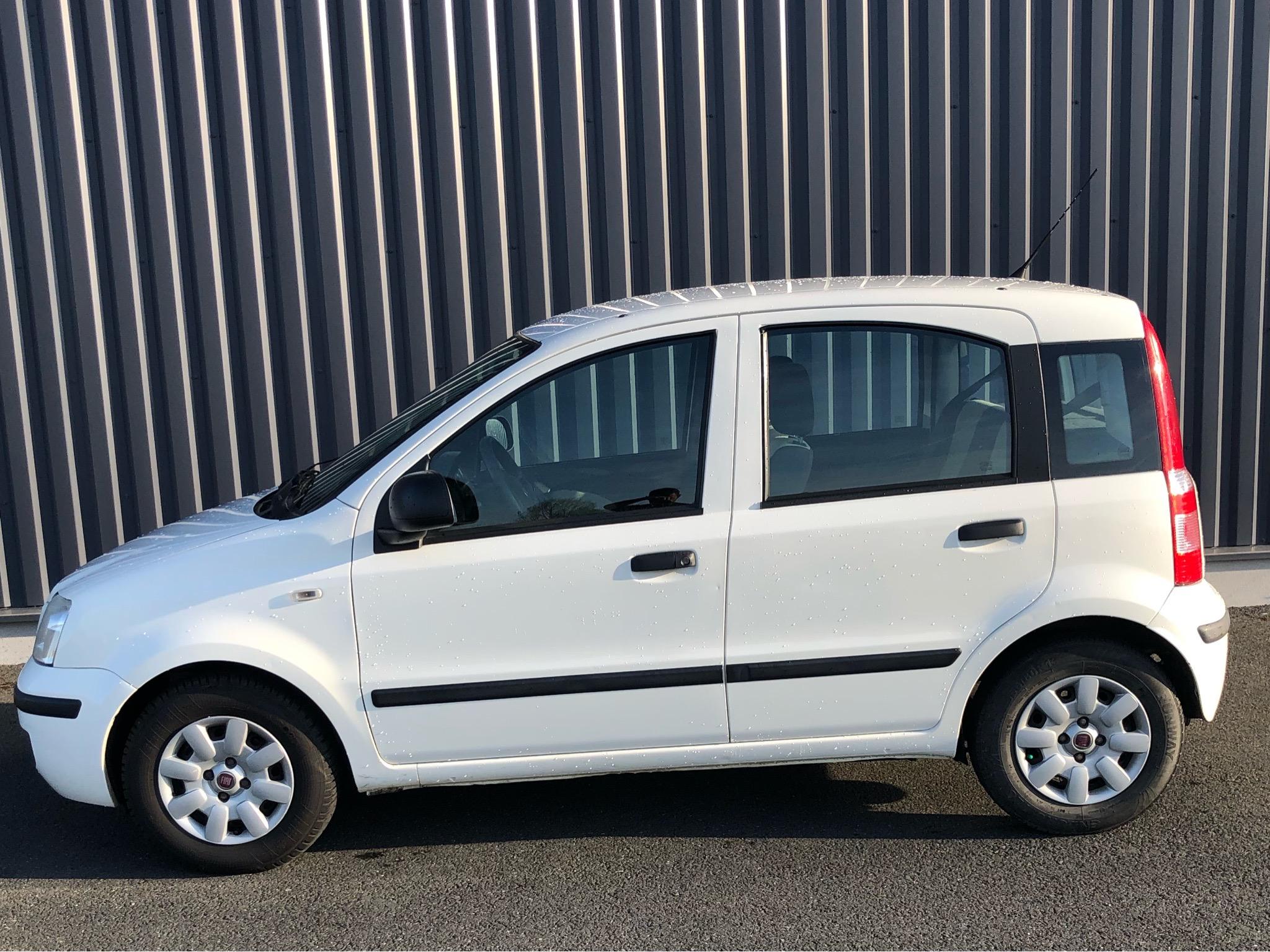 FIAT PANDA MY 2010 à Moulins