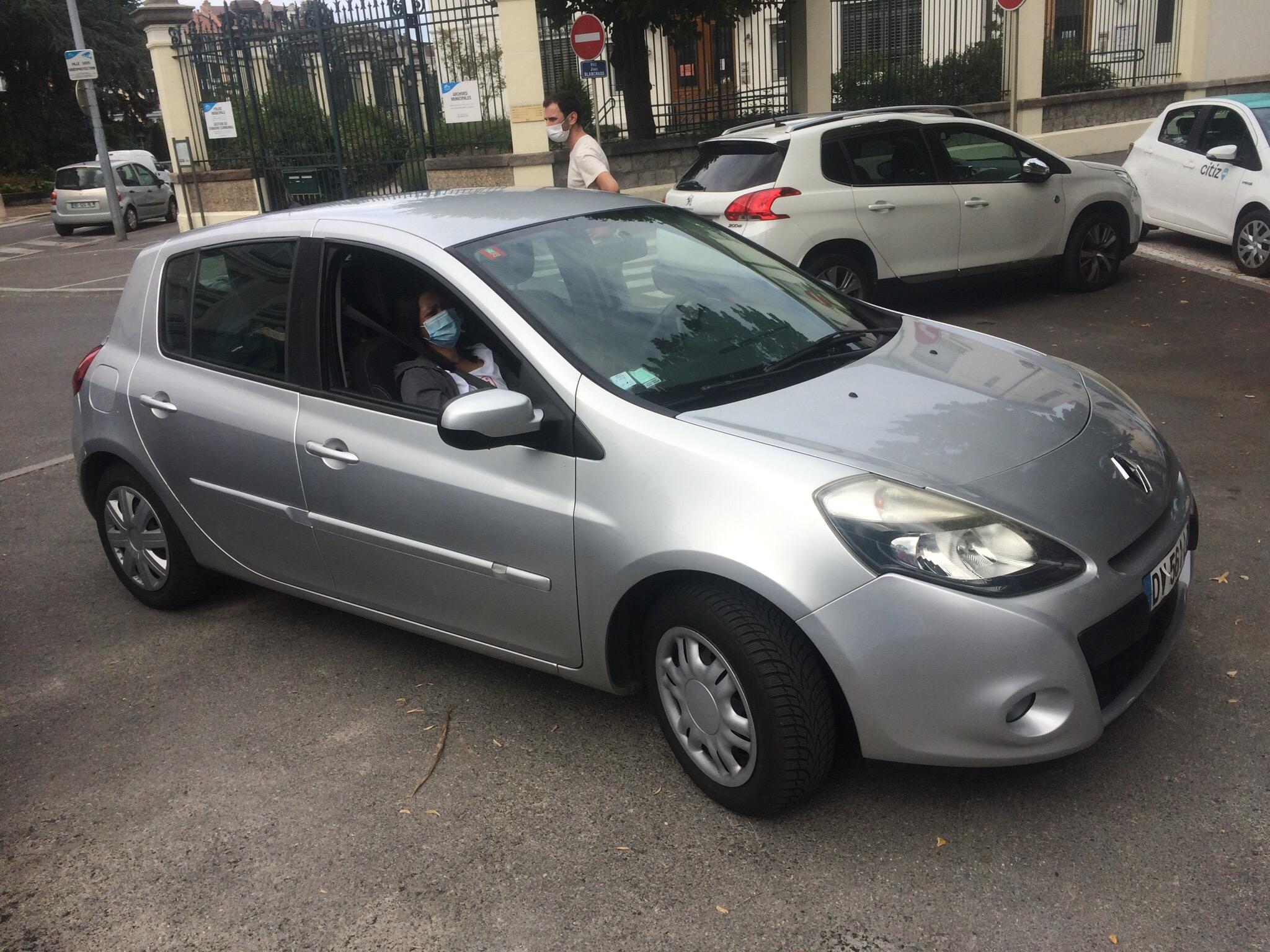 Renault CLIO III 2011 à Thonon-les-Bains