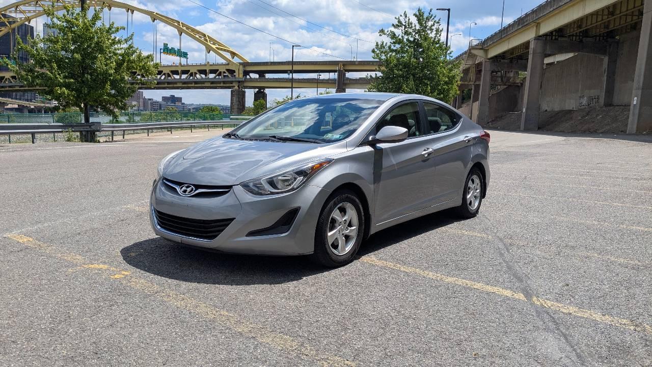 Hyundai Elantra 2015 in 