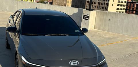 Hyundai Elantra 2025