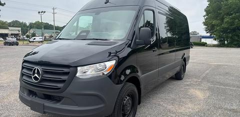 Mercedes-Benz Sprinter 2025
