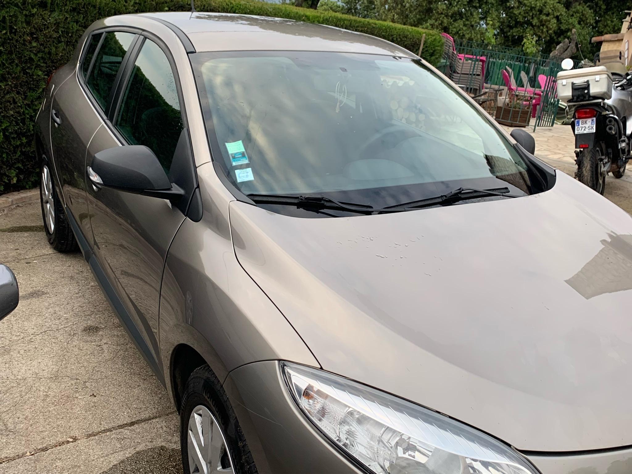 Renault MEGANE III 2010 à Propriano