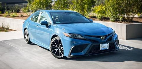 Toyota Camry 2023