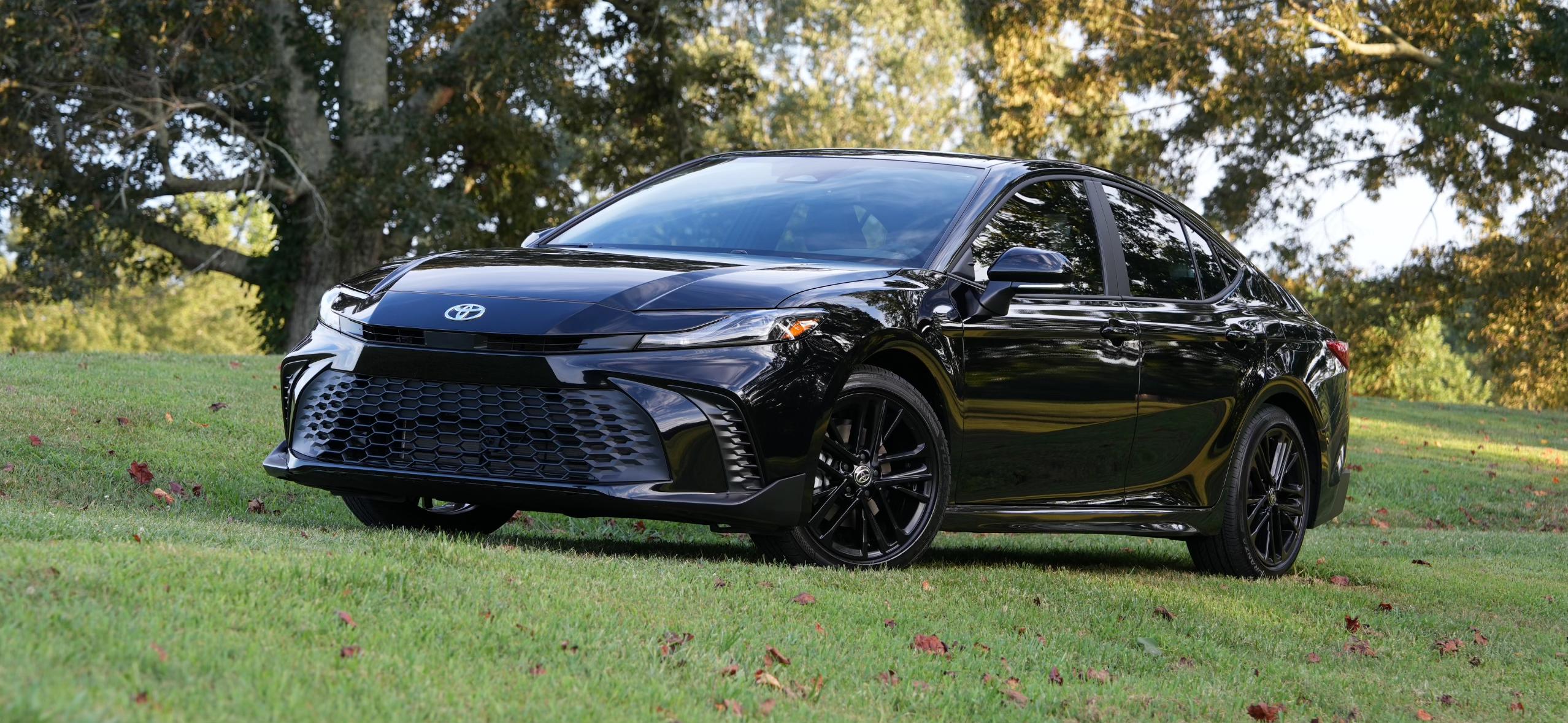Toyota Camry Hybrid 2025 in 