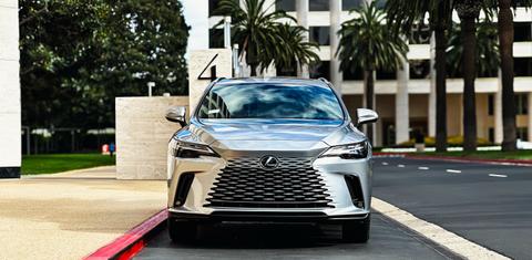 Lexus RX 2025