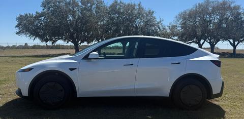 Tesla Model Y 2026
