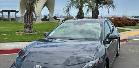 Toyota Camry Hybrid 2026