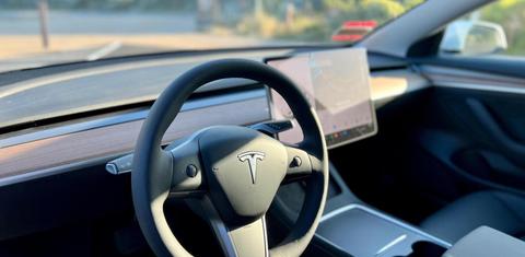 Tesla Model 3 2022