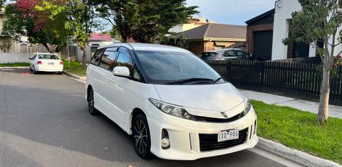 Toyota TARAGO 2013