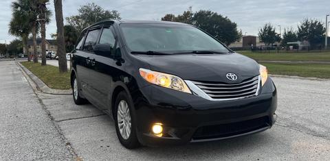 Toyota Sienna 2016