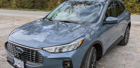 Ford Escape PHEV 2024
