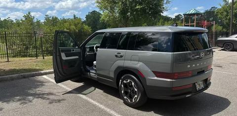 Hyundai Santa Fe 2025