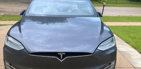 Tesla Model X 2019