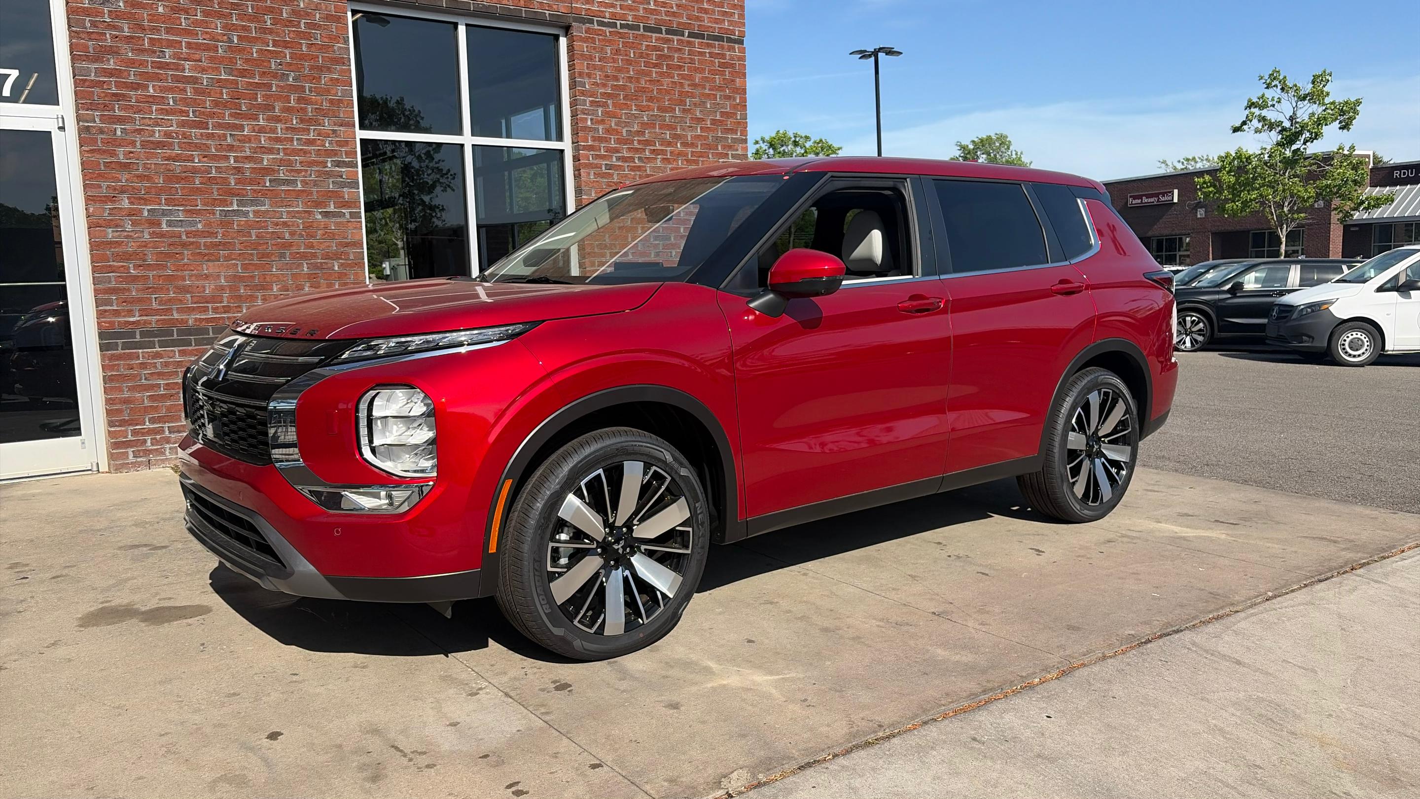 Mitsubishi Outlander 2025 in Raleigh, NC