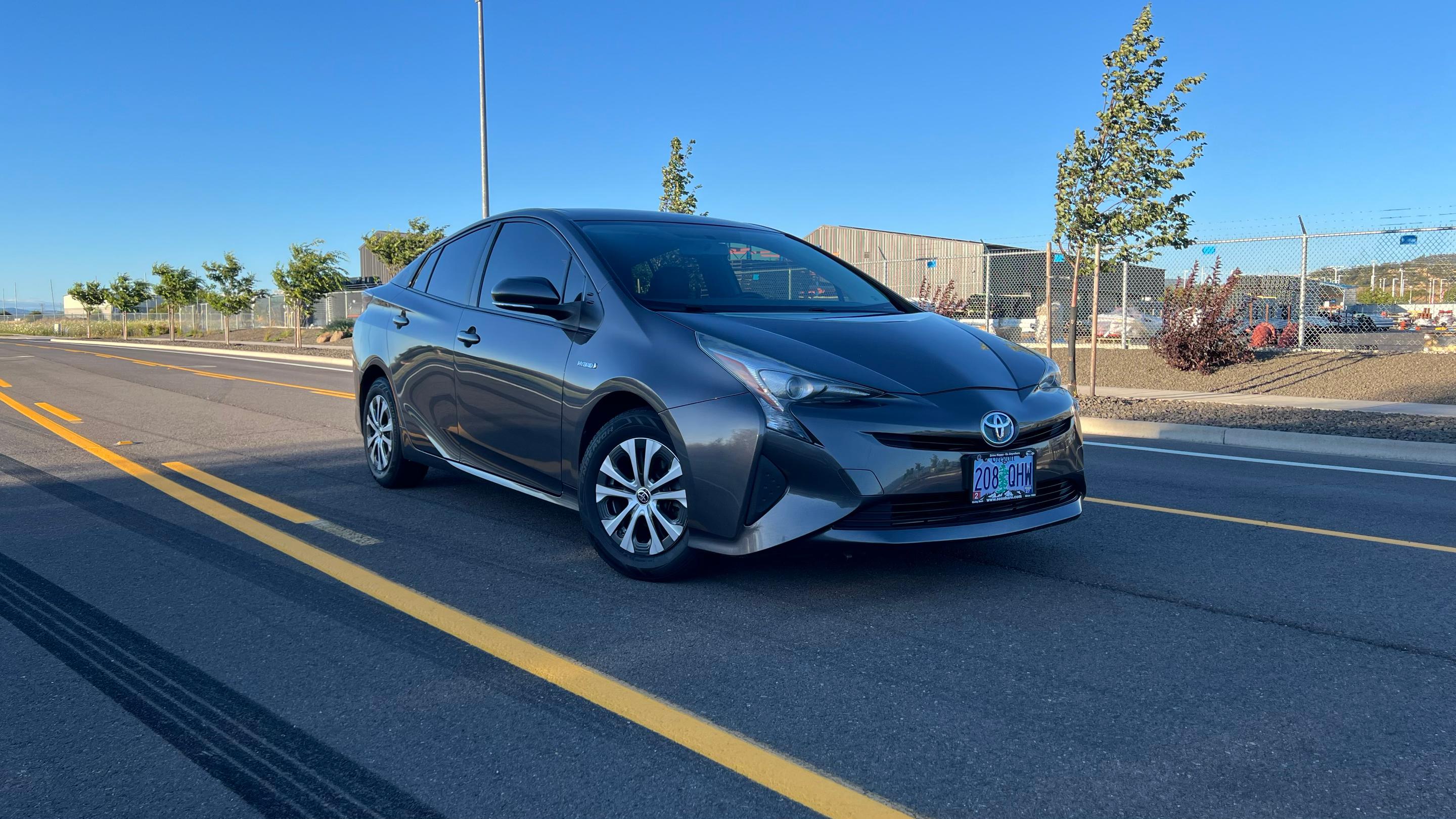 Toyota Prius 2016 in Medford, OR