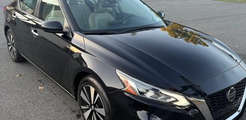 Nissan Altima 2021