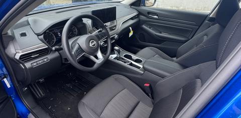 Nissan Altima 2025