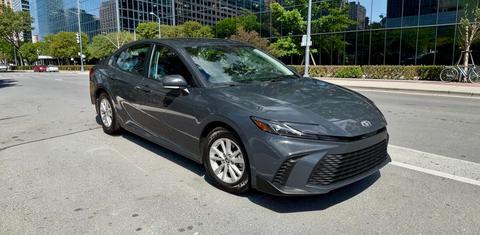 Toyota Camry Hybrid 2025