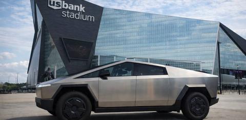 Tesla Cybertruck 2025