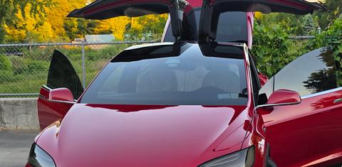 Tesla Model X 2020