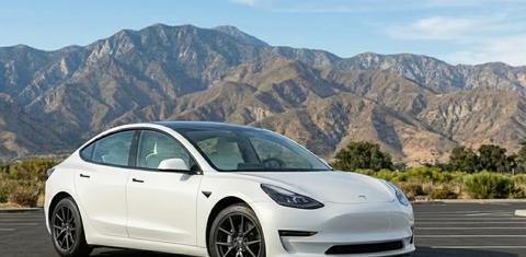 Tesla Model 3 2023