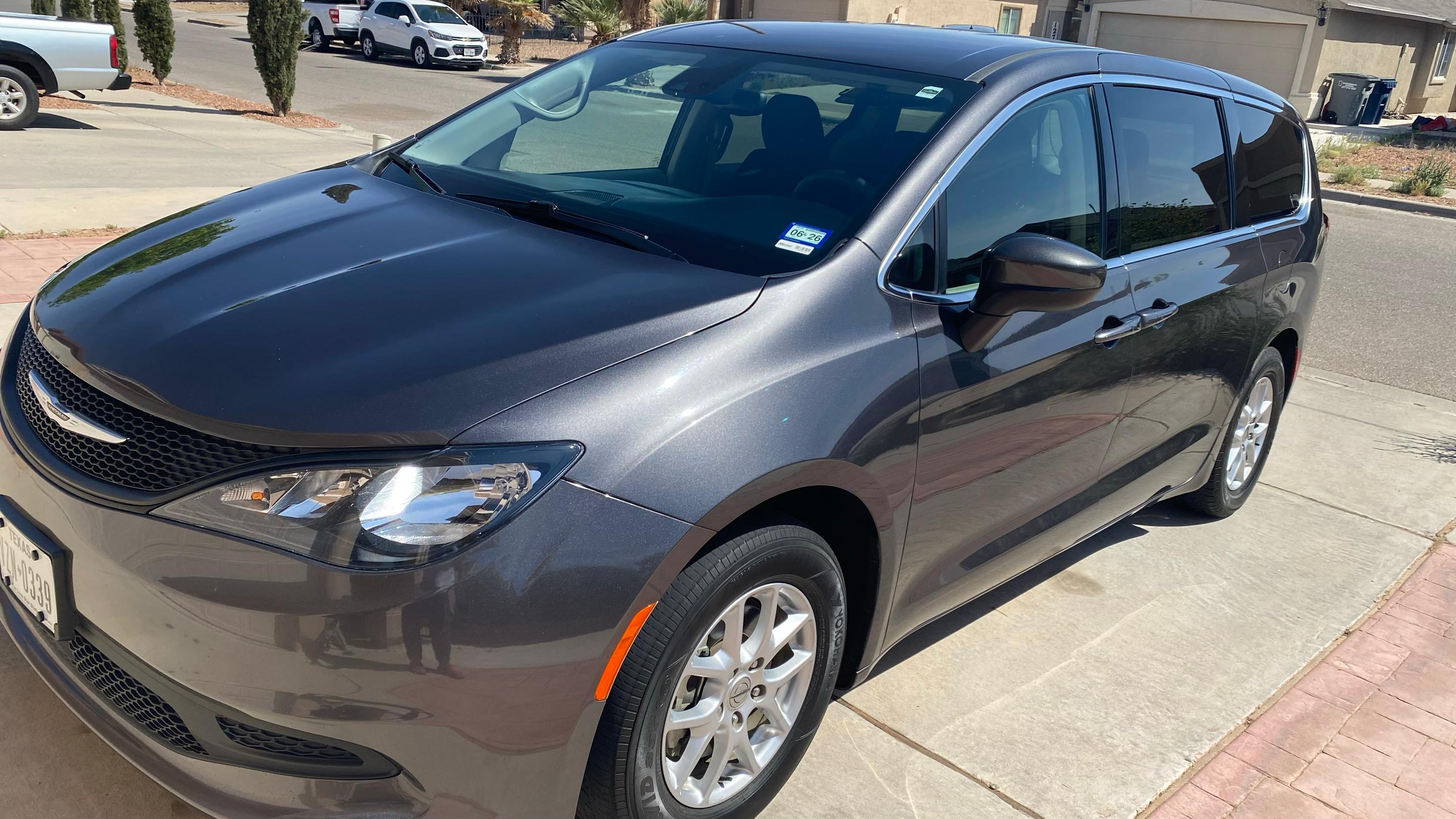 Chrysler Voyager 2023 in El Paso, TX