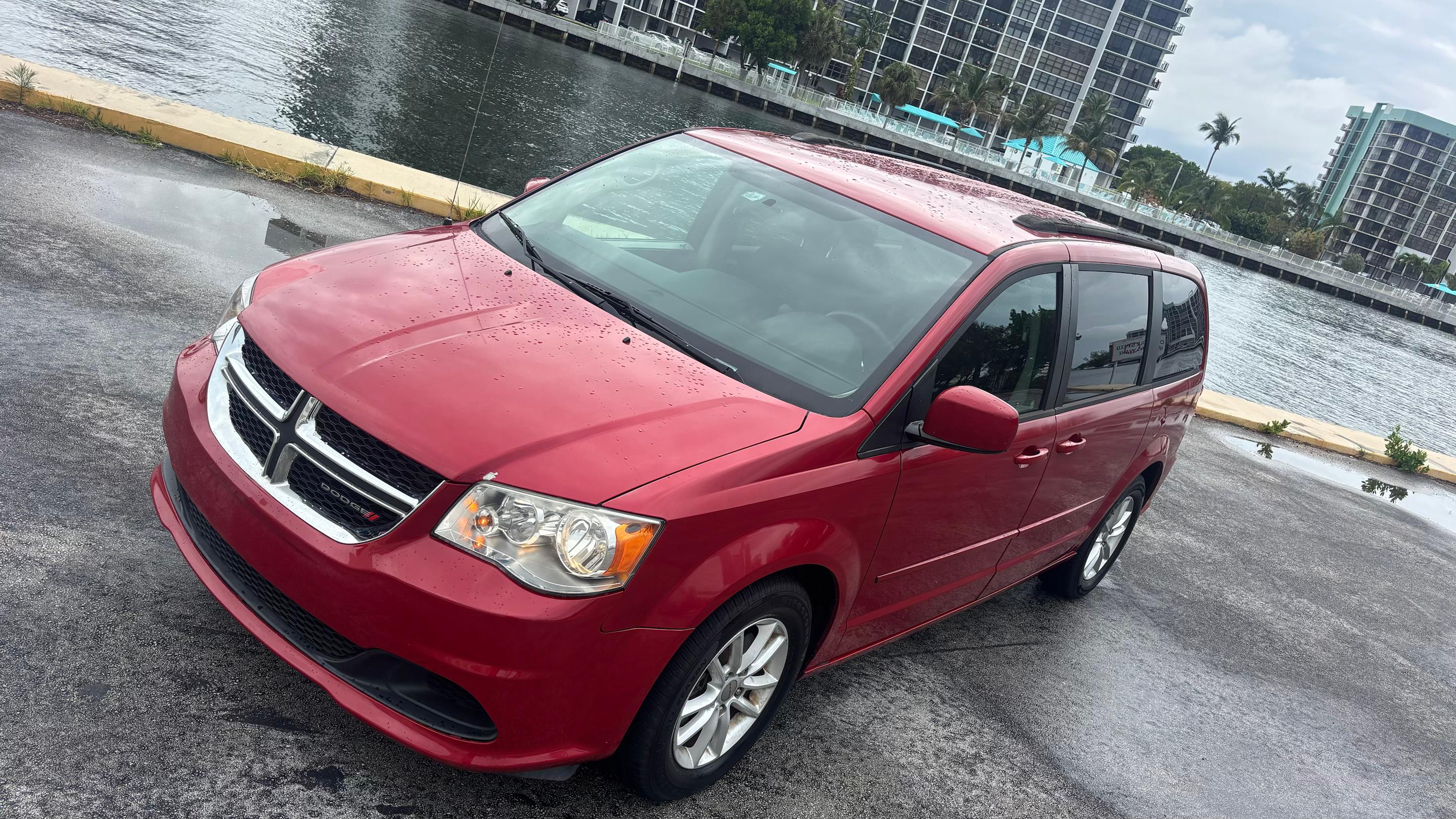 Dodge Grand Caravan 2016 in 