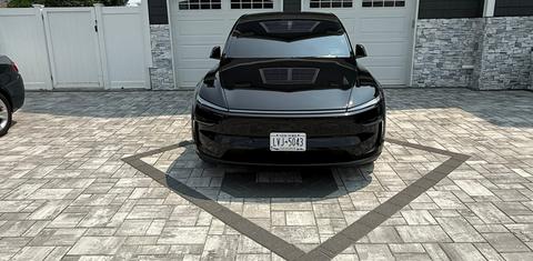 Tesla Model Y 2026