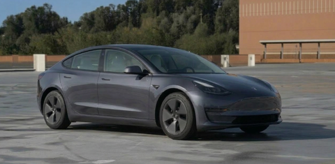 Tesla Model 3 2022