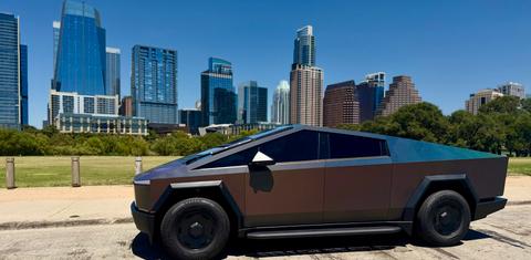 Tesla Cybertruck 2026