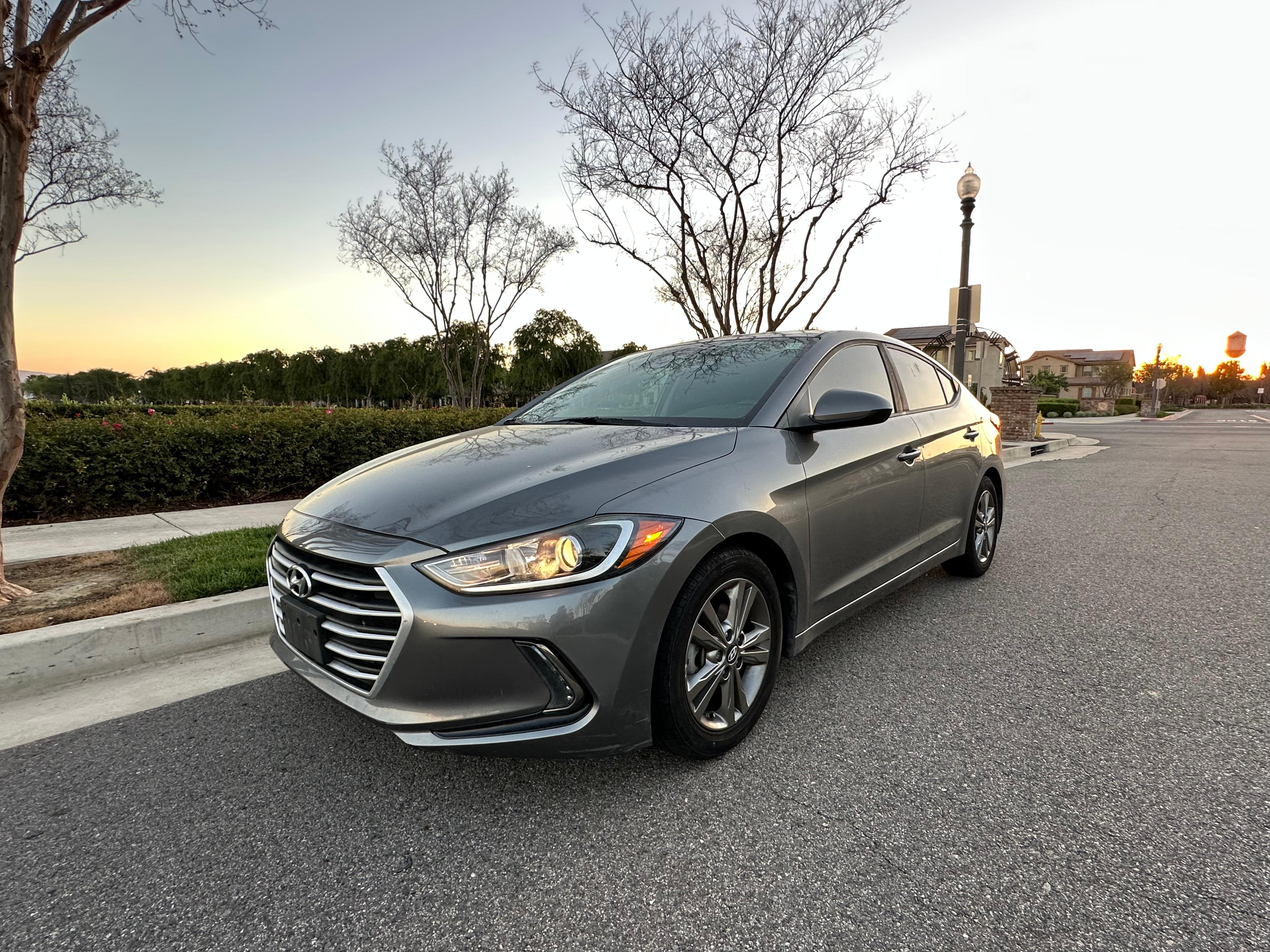 Hyundai Elantra 2018 in 