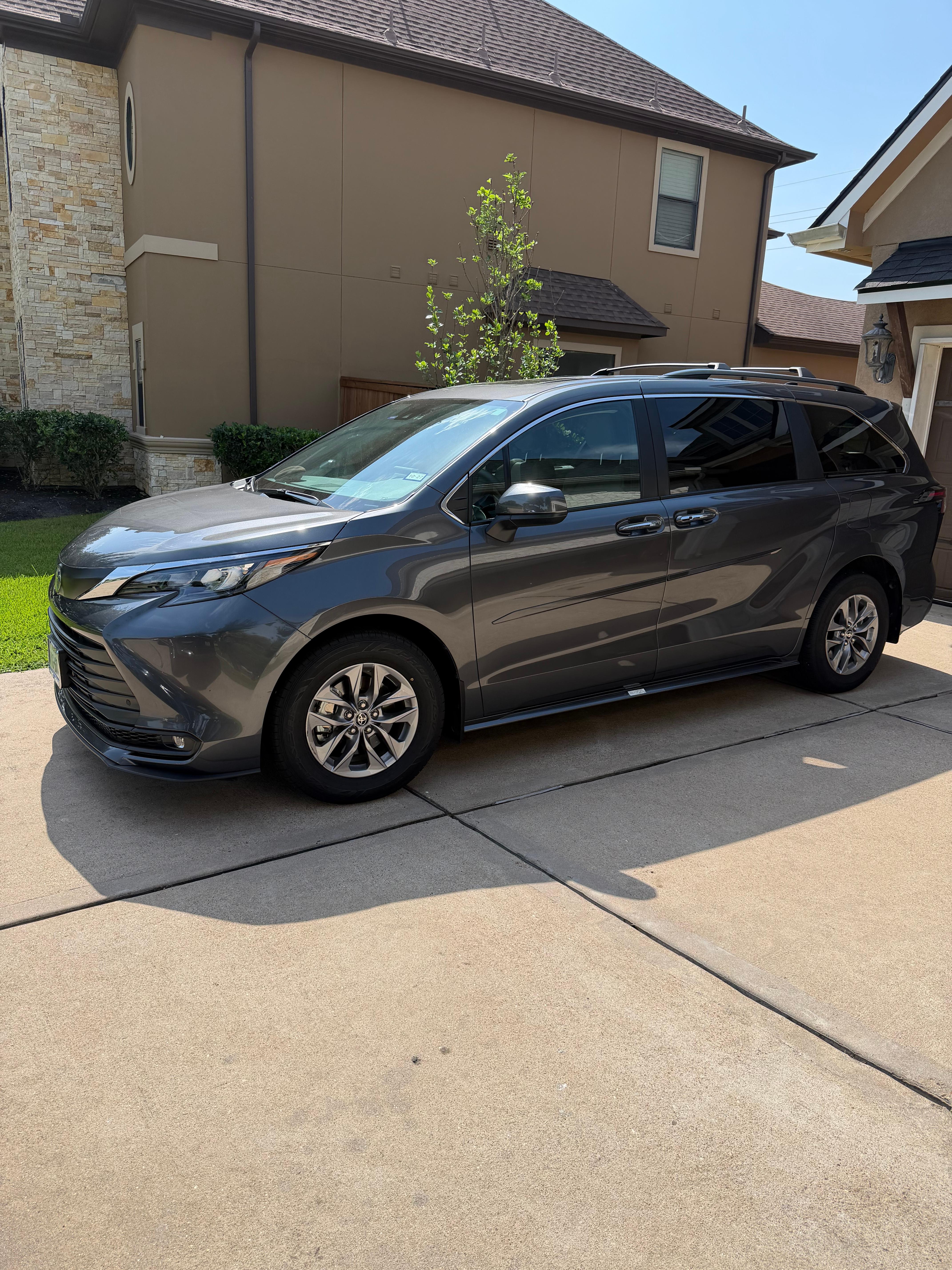 Toyota Sienna 2025 in Houston, TX
