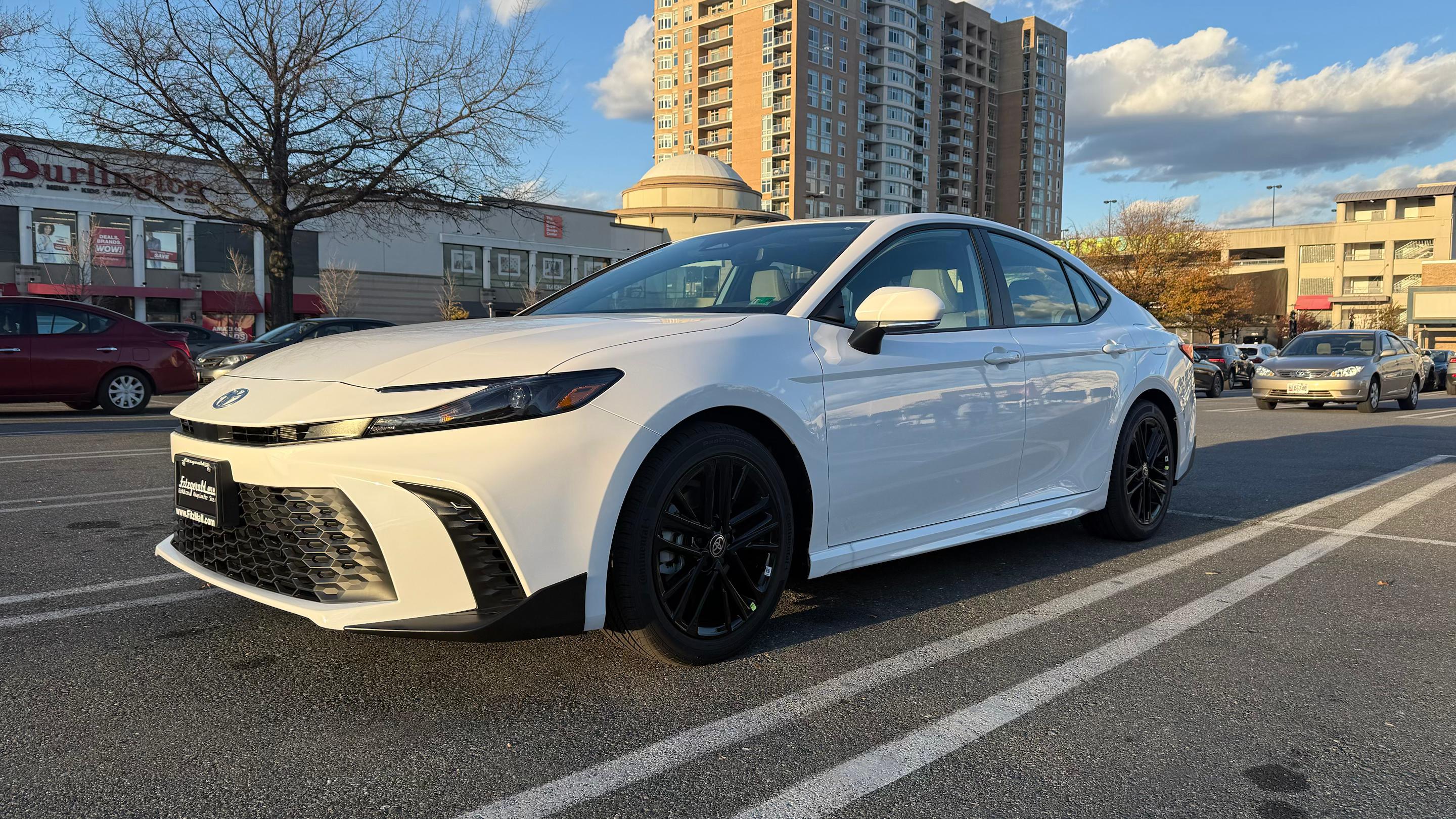 Toyota Camry Hybrid 2026 in Rockville, MD