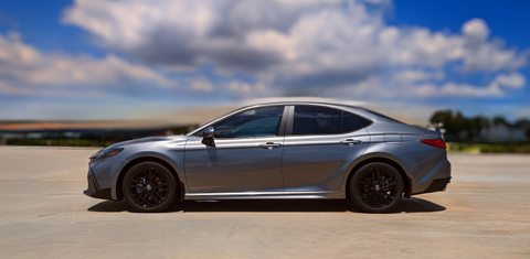 Toyota Camry Hybrid 2025