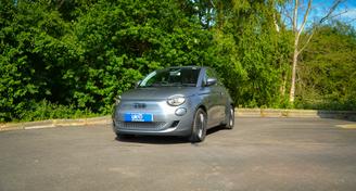 FIAT 500 EV 2023 — Car rental alternative in Crawley